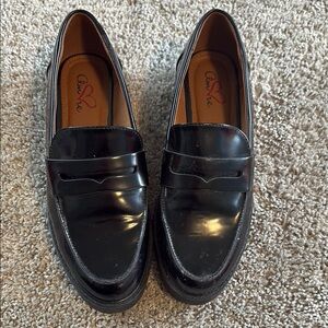 Women’s  Black Loafers